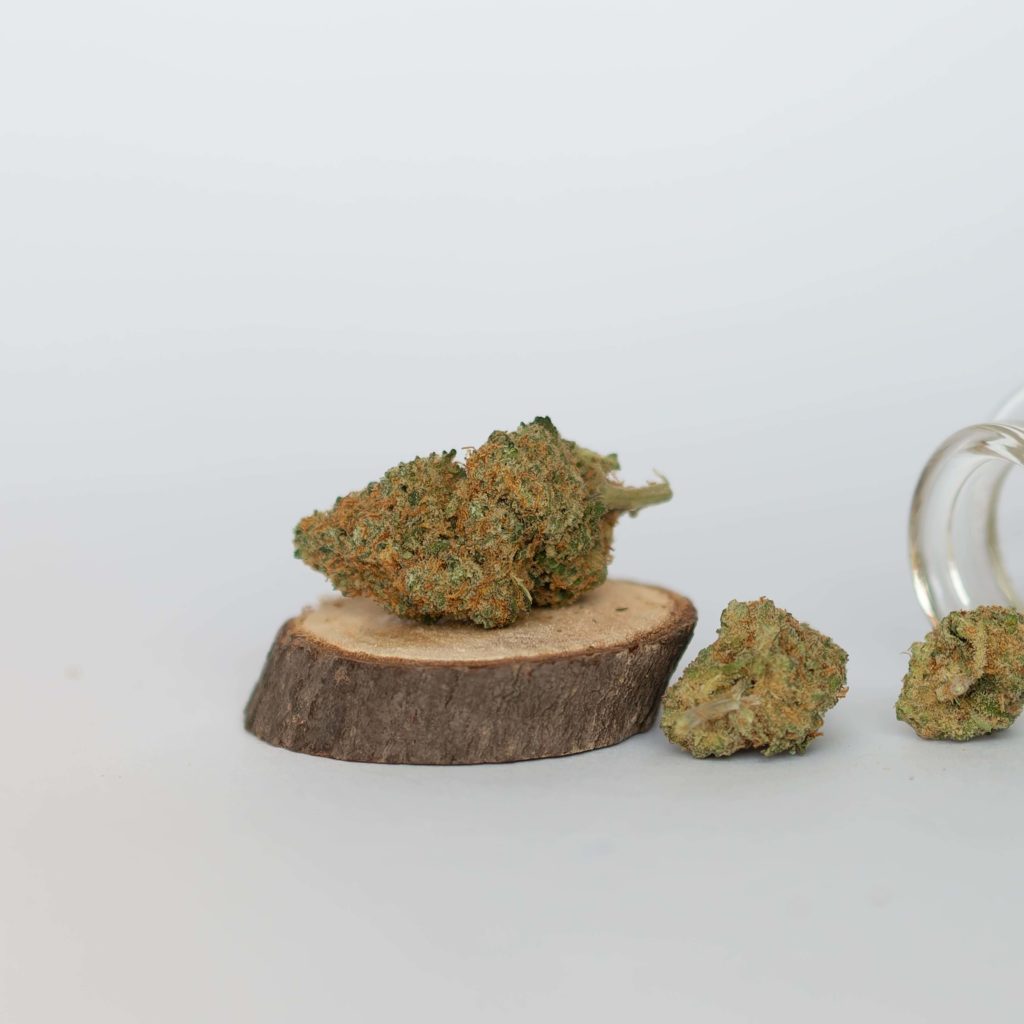 fleur cannabis weed cbd pineapple express